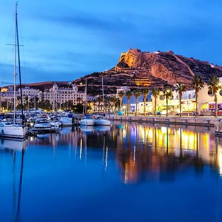 Charlot Center Ii By Suncastle Alicante